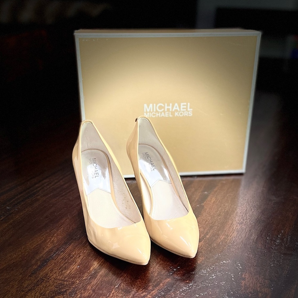 Michael Kors pointy toe leather heels